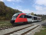 5022 036-5 durchfährt am 20.10.2018 als REX 2733 den Bahnhof von Seebenstein.