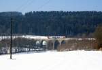 Am 16.02.2010 berquert 5022 027 auf seiner Fahrt von Fehring nach Wr.Neustadt Hbf das Talbergbach Viadukt bei Dechantskirchen.