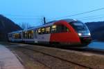 5022 012 als eines der letzten Zugpaare nach Sarmingstein (San), hier zum sehen der Zug 6385 aus Linz Hauptbahnhof (Lz) bei der Wende zum 6190 nach Sankt Valentin (Sv); am 22.03.2013