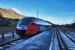 5022 021-7 fährt als R 4827 auf der Fahrt von Villach Hbf nach Kötschach-Mauthen in den Bahnhof Dellach im Gailtal ein.
Aufgenommen am 8.12.2016.