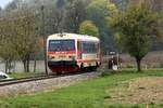 5047 016-0 als R 7025 von Scheibbs nach Pöchlarn am 21.Oktober 2017 nahe der Haltestelle Sölling.