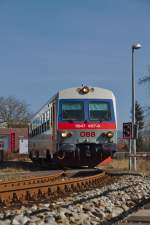 Betriebsalltag auf der Mühlkreisbahn: 5047 067-3 verlässt gerade als R3172 Linz Urfahr. (01.03.2014)