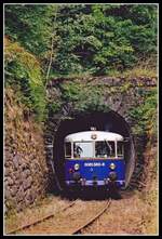 5081 563 verlässt am 19.08.2001 den Kressenbergtunnel.