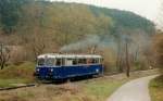 5081 001-9 am 12.April 1993 zwischen Rodaun und Neumhle Richtung Waldmhle fahrend.