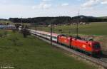 BB 1016 028-1 + 1016 046-5 vor EC 743   Alpentransitbrse   Bregenz - Wien, Westbahn, KBS 101 Salzburg - Linz, fotografiert bei Hilgertsheim zwischen Weng und Neuenmarkt-Kstendorf am 30.03.2010