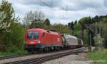 1016 042-2 hat am 04.05.13 einen Gemischten Gterzug am Haken und durchfhrt hier Aling Richtung Mnchen.