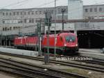 1016 042-2, 1044 213-5 und 1016 029-9; Wien Westbhf.; 15-09-2001