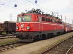 BB 1042-009 am 22.6.2001 im Bahnhof Attnang-Puchheim, Obersterreich