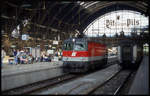 Die ÖBB 1044.215 hatte am 14.5.1992 einen Eurocity nach Frankfurt am Main gebracht.