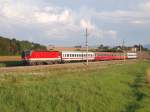 Eine Ersatzgarnitur war am 07.08.2008 statt einem  4010 Triebzug als IC 600 unterwegs.Das Bild zeigt den  Zug der mit der 1044 015 bespannt war bei der Durchfahrt  in Wartberg/Kr.