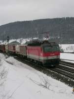 Schon damals an diesem 13.02.2010 eine Seltenheit eine 1044 der ÖBB unterwegs im Altmühltal kurz vor dem ehemaligen Bahnhof Obereichstätt.