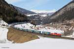 Am 10.03.2012 wurde eine 1063 im Schiebedienst am Brenner eingesetzt. 1063 041 schiebt einen Walter KLV Zug nach. Aufgenommen bei St. Jodok.