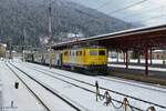 Der  Partyzug  SD14299 zum Nightrace in Schladming wurde am 24.1.2023 mit der Regiobahn 1110.524 bespannt hier bei der Einfahrt in den Bahnhof Selzthal.