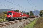 1116 191 + 1144 056 mit Güterzug bei Niklasdorf am 2.10.2017.