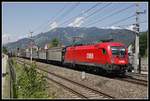 1116 136 mit Güterzug bei Bruck ander Mur am 19.06.2019.