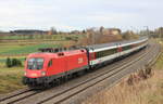 1116 160 mit IC Stuttgart-Zürich am 11.11.2018 hinter Eutingen im Gäu. 