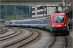 1116 046 wartet mit dem EC86  TIEPOLO  von Mnchen nach  Venezia Santa Lucia am 28.06.07 in Kufstein auf die Weiterfahrt.