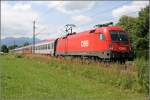 1116 214 bringt bei Rosenheim den OEC 188  VAL/GARDENA/GRDNERTAL nach Mnchen und wird gegen Mittag mit dem EC 89  LEONARDO DA VINCI  zurck zum Brenner fahren.
