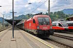 ÖBB 1116 095-1 steht mit dem EC 163  Transalpin  (Zürich HB - Graz Hbf) im Bahnhof Schwarzach-St. Veit. (10.06.2023)