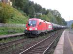 116 236-9 der ITL ist mit ihrem Kesselwagenzug Richtung Tschechien unterwegs hier in Wehlen(Sachs).06.10.07.