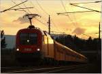 Im letzen Abendlicht fhrt 1116 097 mit EC 530 von Lienz nach Wien Meidling Zeltweg 11_9_2011