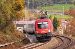 Die 1116 090 der BB vor einem Personenzug kurz nach der Durchfahrt am Bahnhof Bergen in Oberbayern am 02.11.12.