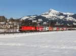 Die 1116 121 mit einem Pendelzug nach Kirchberg am 26.01.2013 unterwegs bei Kitzbhel Schwarzsee.