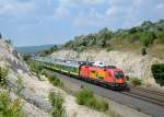 1116 064 mit einem D nach Budapest am 24.07.2013 bei Szár.