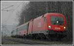 Bild 3: IC 538 „WIFI Karriere-Express“ von Villach nach Wien am 26.2.2006 bei nicht gerade gutem Fotowetter bei der Durchfahrt in Gloggnitz.