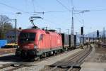 ÖBB 1116 098 durchfährt am 07.03.2015 mit einem KLV-Zug Rosenheim