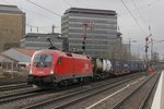 ÖBB 1116 057 mit einem Containerzug in Düsseldorf Rath, am 23.03.2016.