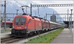 Railjet 167 erreichte heute ausserplanmässig Buchs mit der Re 4/4 II 11200. Für die Weiterfahrt nach Feldkirch wurden die 1116 221-3RJ und die 1116 268-4 beigestellt, wobei die RJ-Lok abgebügelt mitgeführt wurde.(05.04.2016)