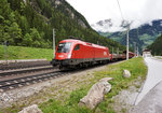1116 146-2 verlässt mit der ASTB 9613 nach Mallnitz-Obervellach, den Bahnhof Böckstein.
Aufgenommen am 5.6.2016
