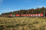 Wettrennen einer  Münchener S Bahn und einer ÖBB 1116 zwischen Eglharting und Zorneding am 8.12.16. 