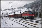 1142 684 mit Güterzug in Spital am Semmering am 29.11.2018.