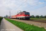 Da war die Freude wieder gro,als 1142 694-7 mit REX 5917 Passau Hbf.