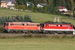 1142 690-5 und 1142 694-7 als Lokzug bei Timmersdorf. (16.10.2005)
