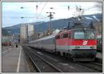 Ab und zu kommen auch noch die Loks der Reihe 1142 auf der Sdbahn zum EC Einsatz. 1142 632 mit dem OEC 557  Kunsthaus Graz  von Wien nach Graz, bei der Einfahrt in Mrzzuschlag am 6.1.2007.