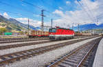 1144 231-8 bei einer Verschubfahrt im Bahnhof Spittal-Millstättersee.
Aufgenommen am 6.4.2017.