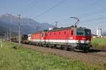 1144 253 + 1144 085 mit Güterzug in Gaishorn am 28.09.2017.