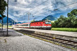 1144 234-2 fährt mit dem D 735 (Villach Hbf - Lienz), in den Bahnhof Greifenburg-Weißensee ein.