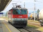Graz. Die ÖBB 1144 009 durchfuhr am 20.04.2020 den Bahnhof Puntigam als Lokzug. 