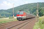 1144 207 mit einem Autozug am 30.7.2008 B km 75,1 bei Salzderhelden