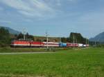 Doppeltraktion Rh 1144 mit einer RoLa bei Terfens-Weer auf dem Weg zum Brenner. 09.09.09