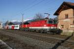 1144 219 + 1064 002 (kalt) mit Zug 4607 am 11.12.2013 in Rothenthurn.