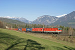 1144.089+1116 fahren mit G-43401 vor dem weissen Schneeberg und Rax am Eichberg bergwärts.
