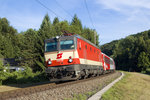 Am 2. August 2016 ist 1144 117 mit SB 4150 (Spielfeld-Straß - Graz Hbf) bei Aflenz unterwegs. 