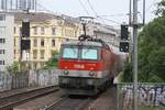 1144 098 am 06.September 2014 bei der Hst. Traisengasse.