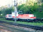 1163 im Einfahrtsbereich des Bhf. St.Plten
aus dem fahrenden Zug fotografiert
04.05.2003