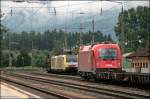 1216 023 (E190 023) trifft in Brixlegg auf die E189 912RT und E189 917RT die mit einem leeren Autozug einen Halt einlegen mssen.